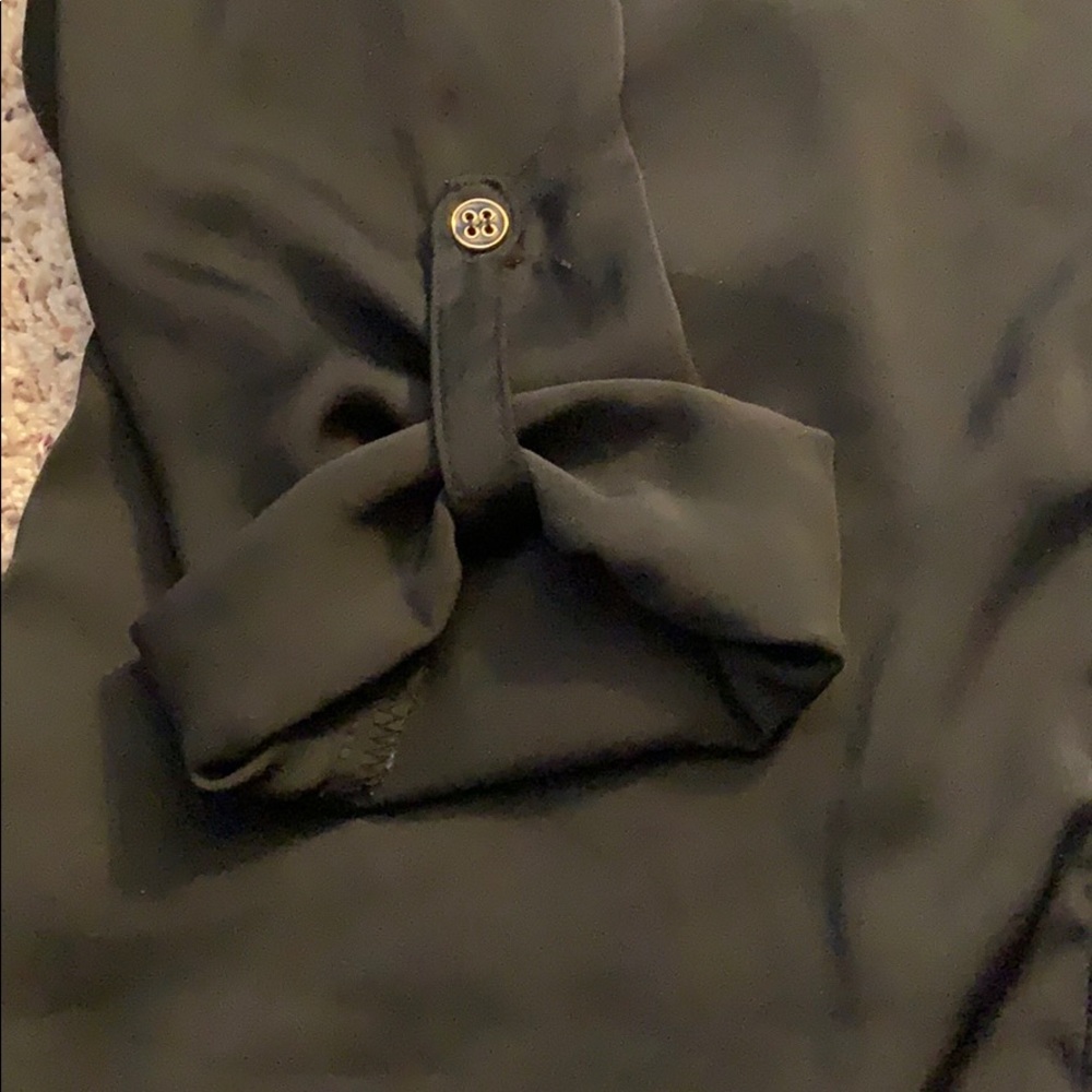 Quality Work Blouse - Picture 2 of 4